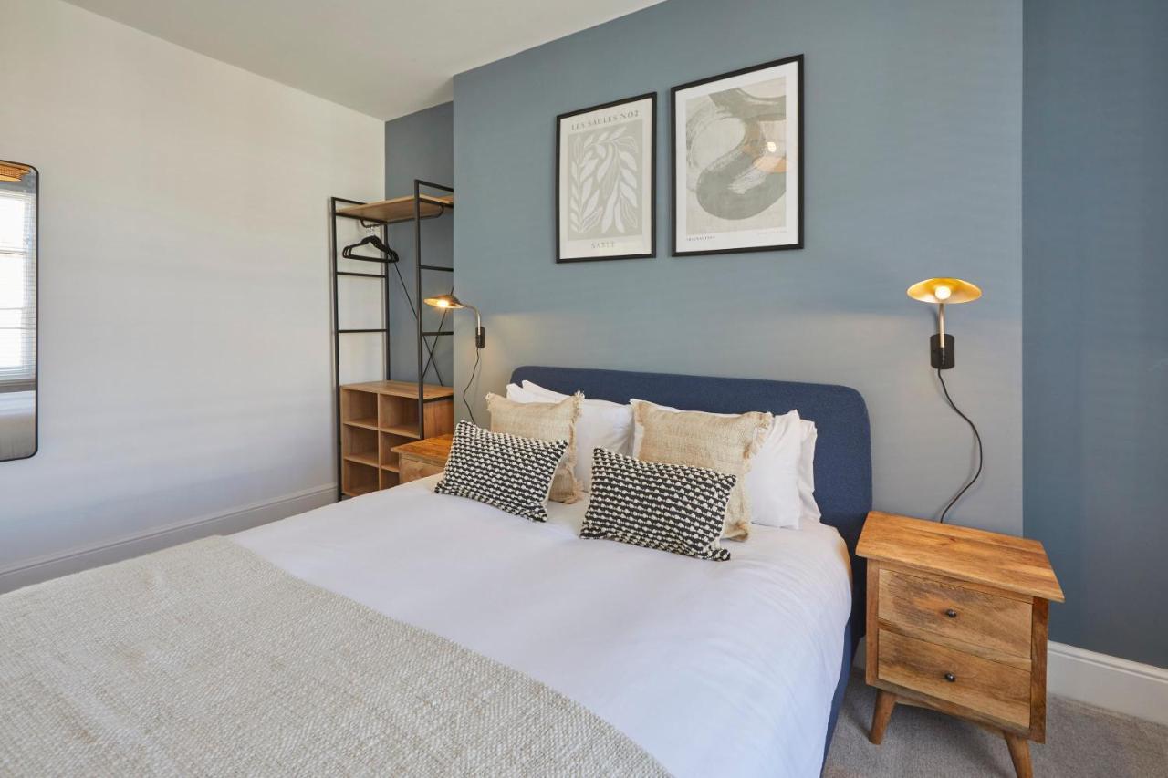 Host & - Castle View Holiday home *